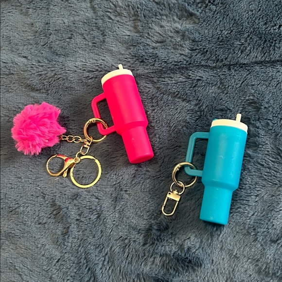 Accessories - 💕5/$15 Pink and Blue Keychain Cup Set